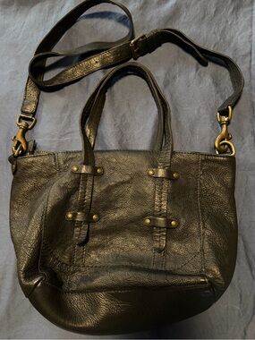 FRYE AND CO. Black Leather Shoulder Bag with Brass Accents